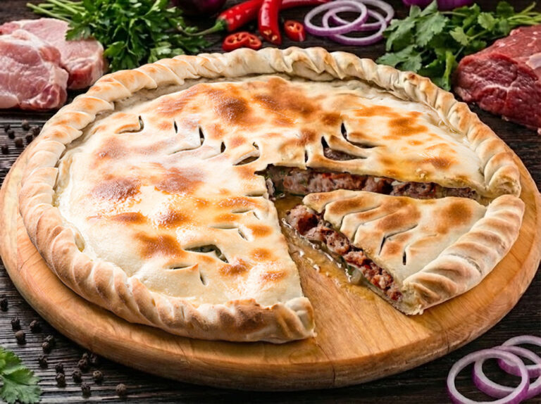 Пирог с говядиной и свининой