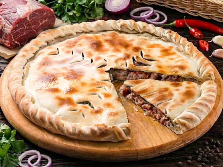 Пирог с говядиной и зеленью